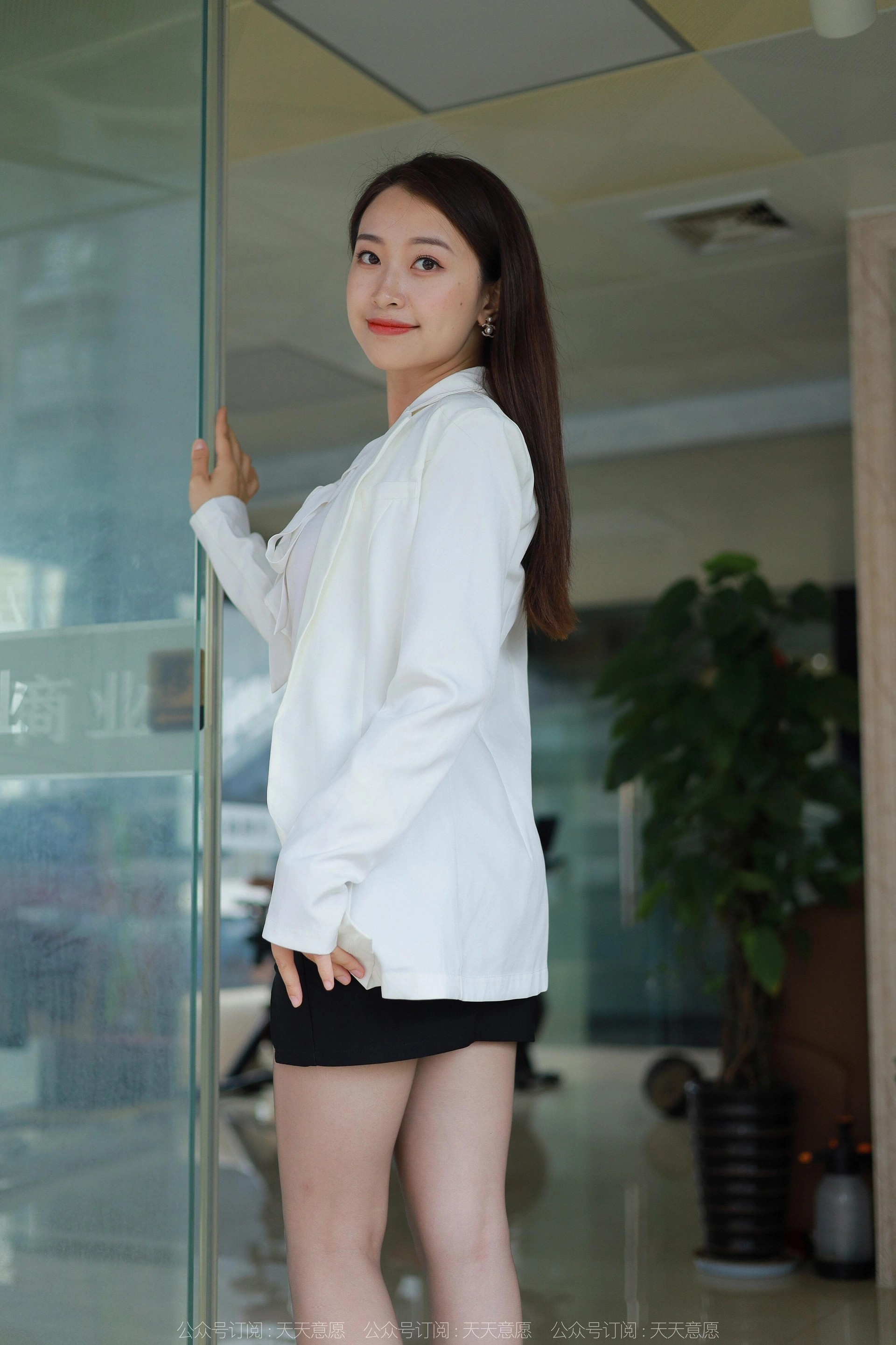 [IESS异思趣向] 2022.06.11 丝享家 .1114:小婕《冷艳嘿丝》 1